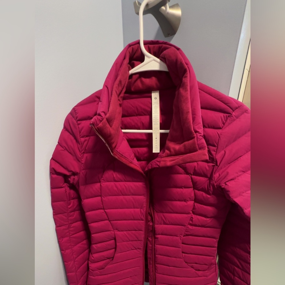 Lululemon Athletica Women's Jacket in pomegranate color